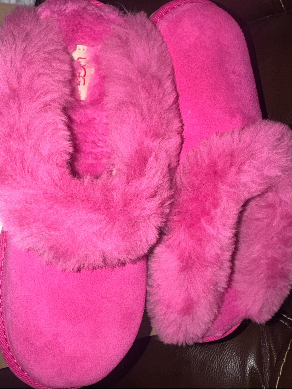 BRAND NEW UGG CLUGGETTE SLIPPERS